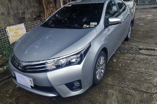 Selling Toyota Corolla Altis 2014 at 49000 km