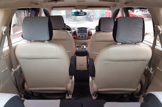 Silver Toyota Innova 2007 Automatic for sale -3