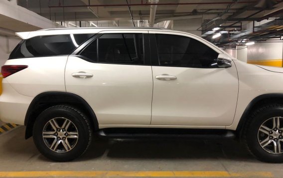 Sell White 2019 Toyota Fortuner in Manila-8