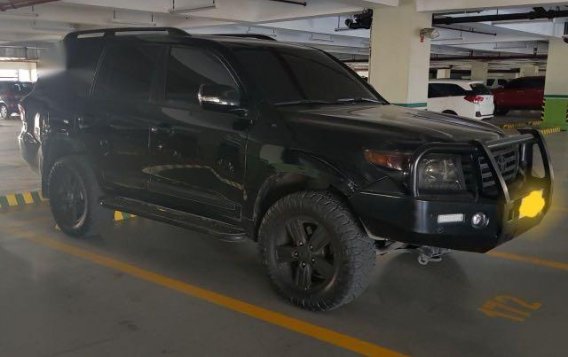 Sell Black 2015 Toyota Land Cruiser in Quezon City-1