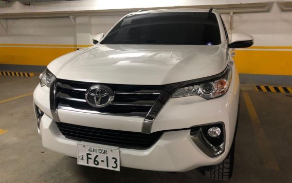 Sell White 2019 Toyota Fortuner in Manila-7