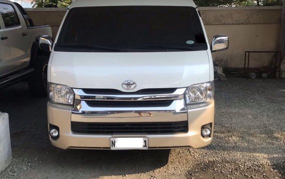 Selling Pearl White Toyota Hiace 2018 in Marilao