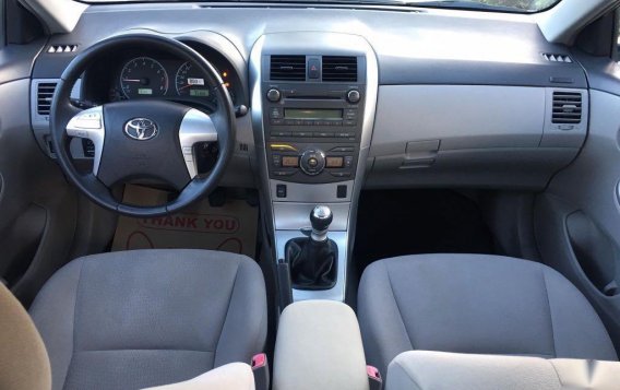Selling Beige Toyota Corolla altis 2013 in Tanauan-4