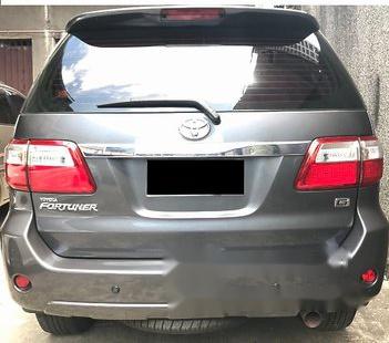 Sell Grey 2009 Toyota Fortuner in Manila-3