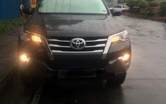 Grey Toyota Fortuner 2020 for sale in Manila