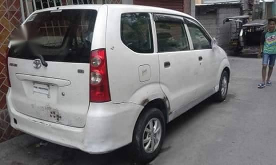 Sell Pearlwhite 2016 Toyota Avanza in Taguig-4