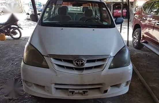 Sell Pearlwhite 2016 Toyota Avanza in Taguig