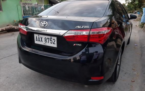Selling Black Toyota Corolla Altis 2014 in Pandan-3