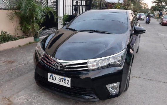 Selling Black Toyota Corolla Altis 2014 in Pandan-8