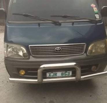 Green Toyota Hiace 2004 for sale in Caloocan City-1