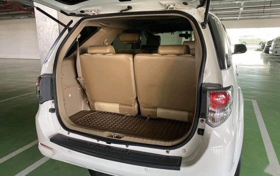 Selling Pearlwhite Toyota Fortuner 2016 in Manila-4