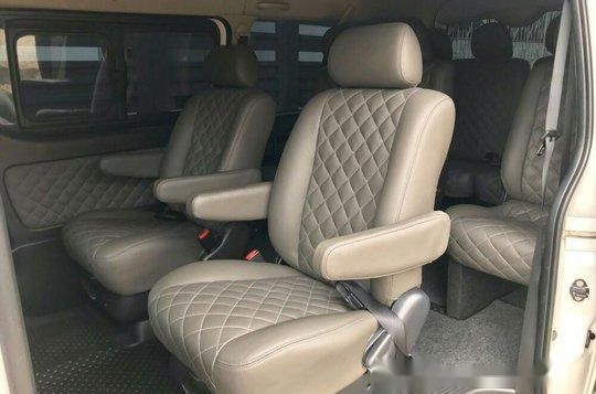 Selling White Toyota Hiace 2016 in Parañaque-4