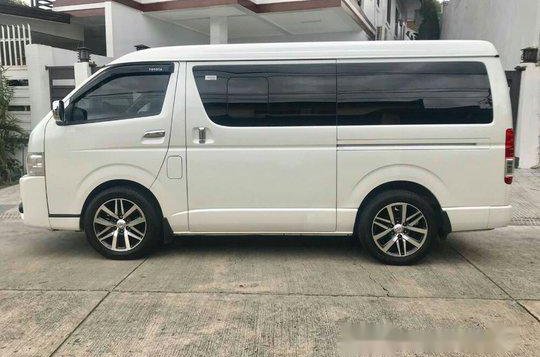Selling White Toyota Hiace 2016 in Parañaque-3