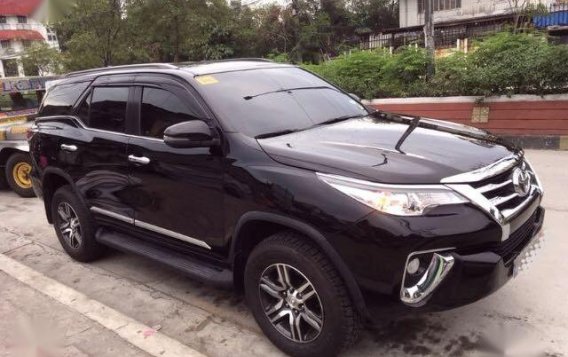 Toyota Fortuner 2018 for sale in Manila-2