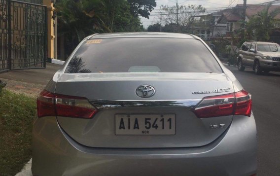 Selling Silver Toyota Corolla altis 2014 in Manila-2