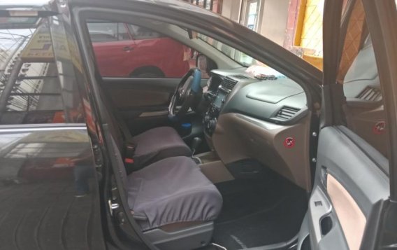 Black Toyota Avanza 2016 for sale in Automatic-6