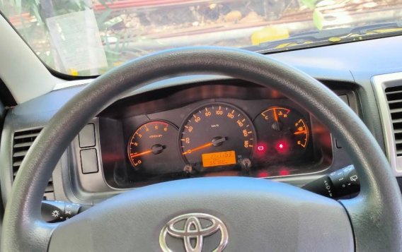 Selling Black Toyota Hiace 2018 in Manila-5