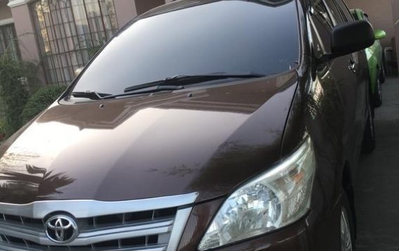 Selling Brown Toyota Innova 2014 in Pampanga