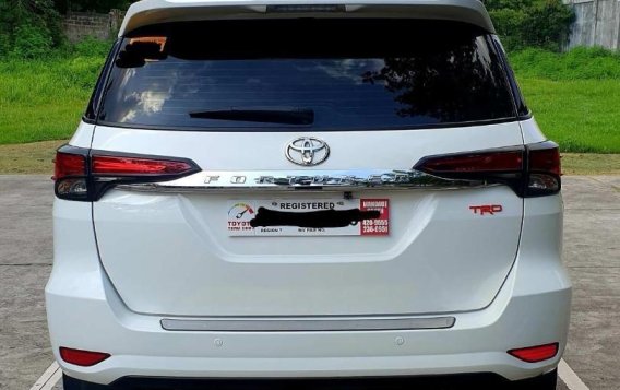 Selling White Toyota Fortuner 2019 in Cebu City-2