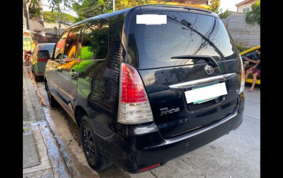 Selling Toyota Innova 2012 at 71000 km in Quezon City-4