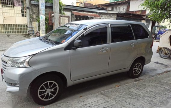 Selling Silver Toyota Avanza 0 in Manila