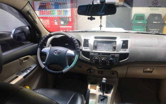 Sell White 2016 Toyota Hilux in Quezon City-7