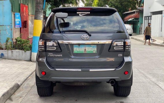 Selling Grey Toyota Fortuner 2007 in Quezon City-4