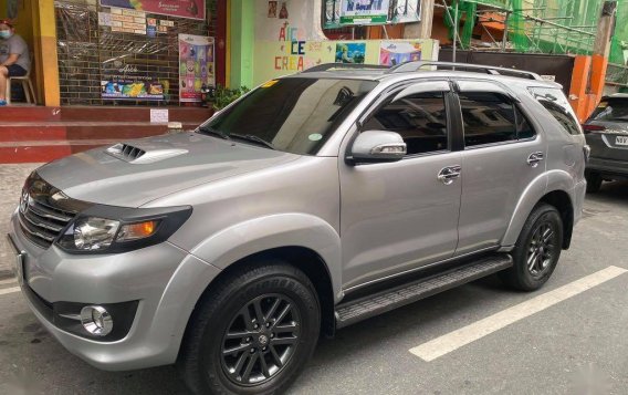 Grey Toyota Fortuner 2015 for sale in Greenhills-3