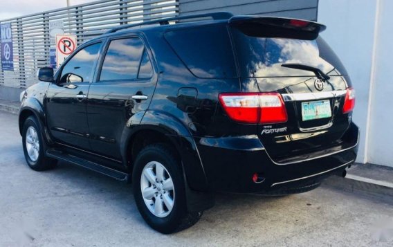 Sell Black 2009 Toyota Fortuner in Manila-2