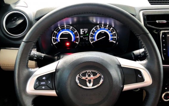 Pearlwhite Toyota Rush 2019 for sale in Manila-4