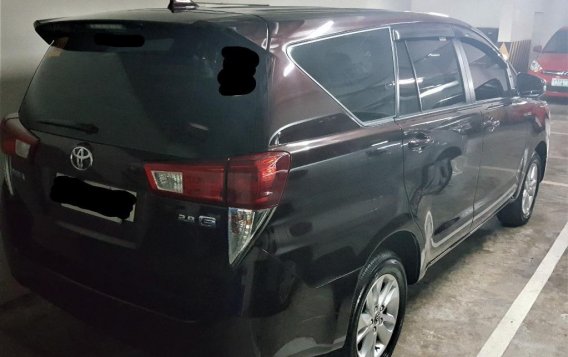 Selling Toyota Innova 2019 in Pasig City-2