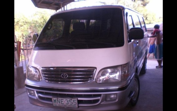 Selling White Toyota Hiace 2000 Van in Sison
