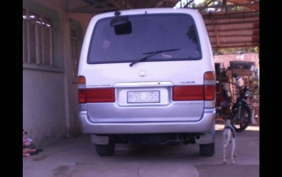 Selling White Toyota Hiace 2000 Van in Sison-1