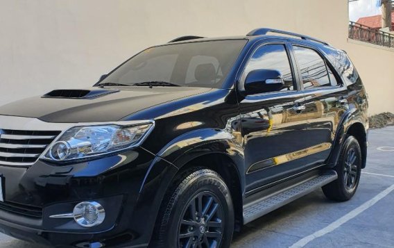 Black Toyota Fortuner 2015 for sale in Manila