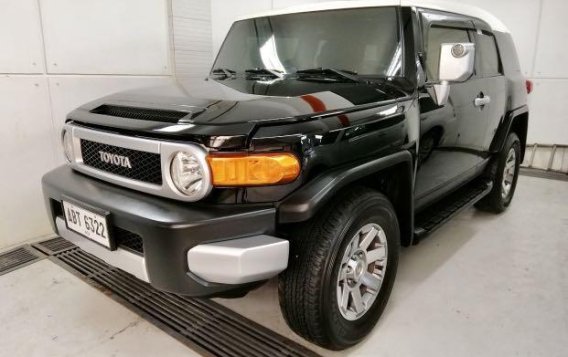 Black Toyota Fj Cruiser for sale in Villasol-5