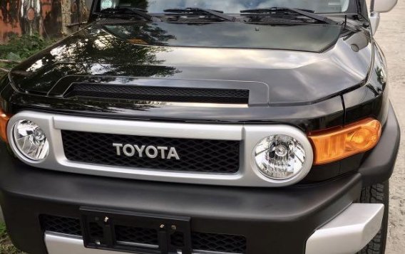 Black Toyota Fj Cruiser for sale in Villasol-3