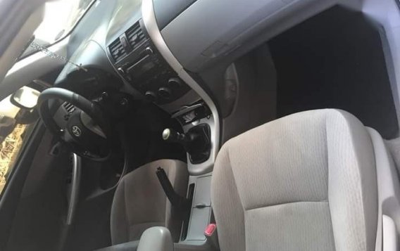 Silver Toyota Corolla 2014 for sale in Quezon City-5