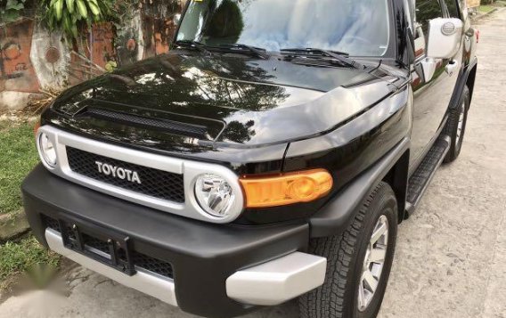 Black Toyota Fj Cruiser for sale in Villasol-4