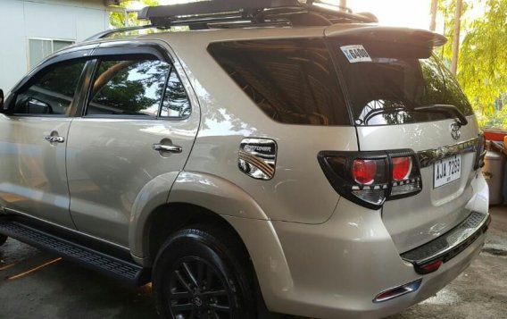 White Toyota Fortuner 2015 for sale in Manila-3