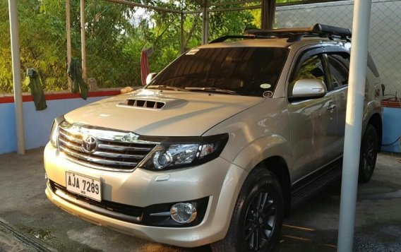 White Toyota Fortuner 2015 for sale in Manila-1