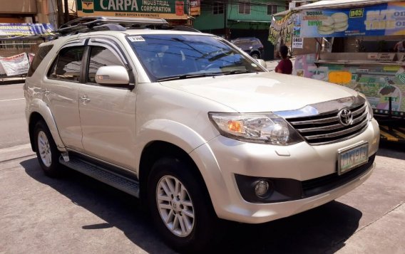 Selling Beige Toyota Fortuner 2012 in Manila-1