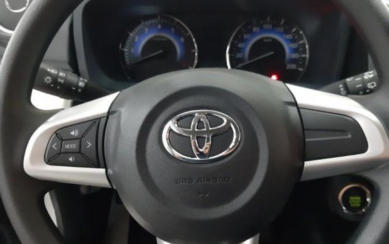 Selling White Toyota Rush 2020 in Paranaque City-3