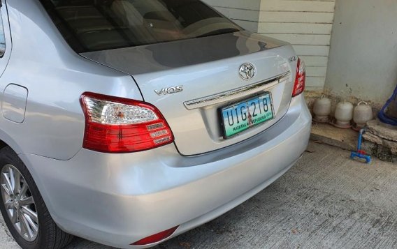 Selling Grey Toyota Vios 2012 in Quezon City-2