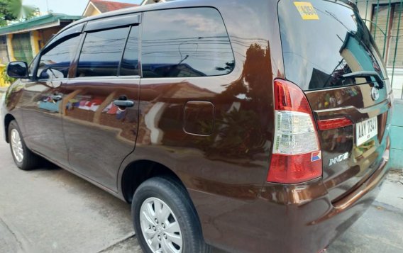 Brown Toyota Innova 2014 for sale in Manila-2