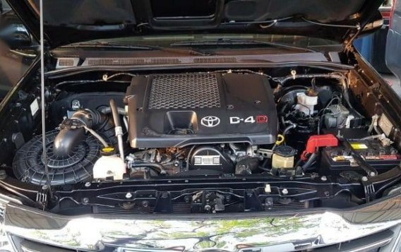 Black Toyota Fortuner 2016 for sale in Quezon City-7