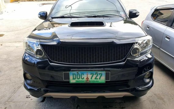 Black Toyota Fortuner 2013 for sale in Manila-2