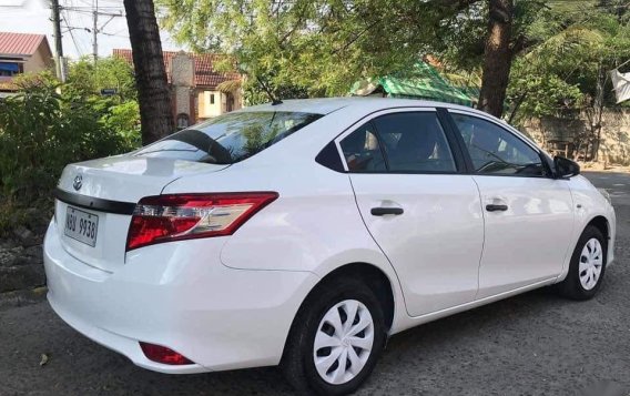 Selling White Toyota Vios 2017 in Taguig-2