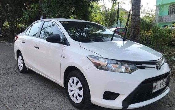 Selling White Toyota Vios 2017 in Taguig-1