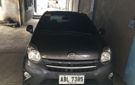 Selling Grey Toyota Wigo 2015 in Jolibee Sm Bacoor-4