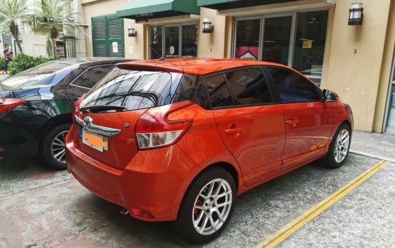 Selling Orange Toyota Yaris 2014 in Manila-1